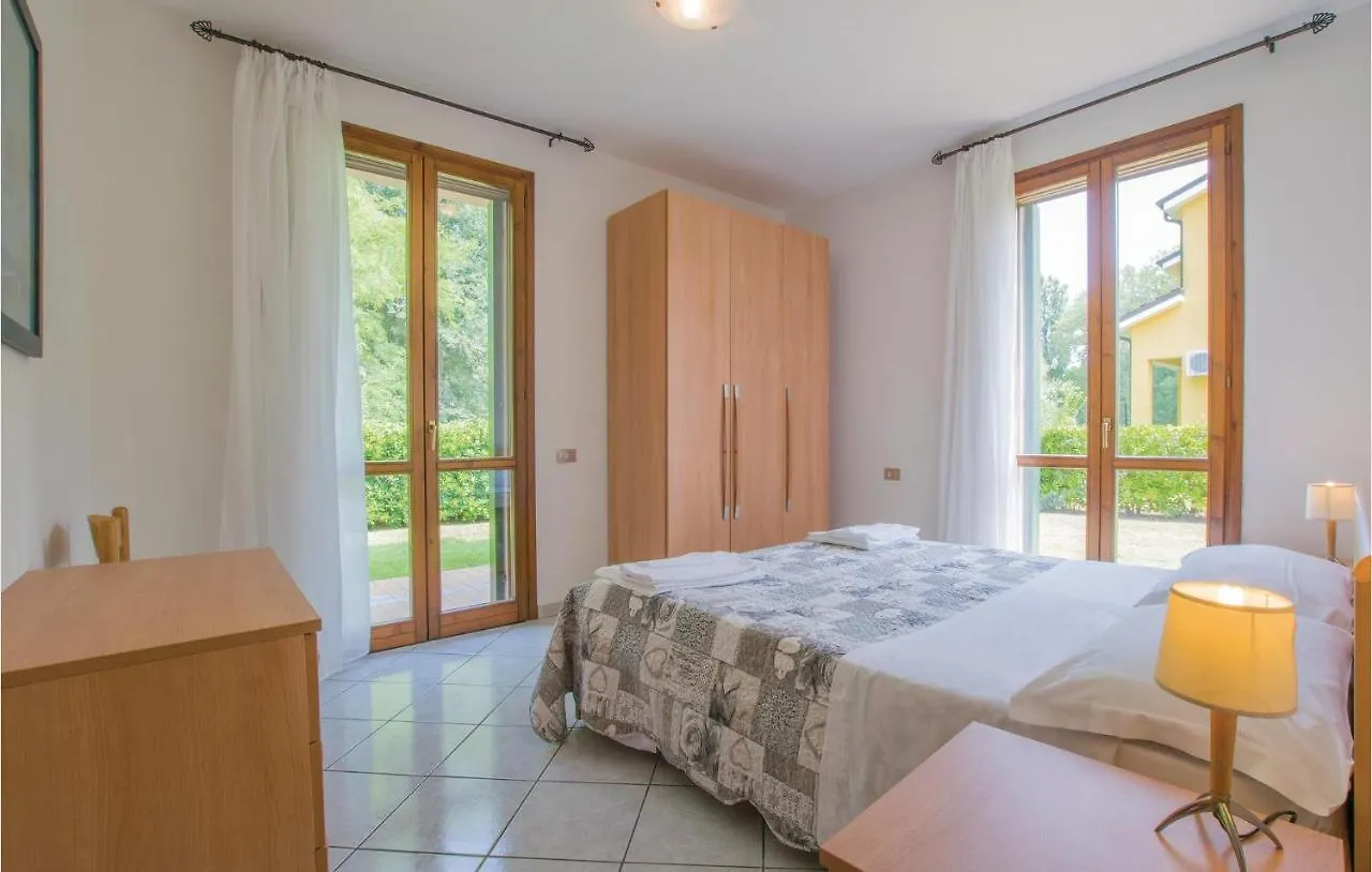 Beautiful Home In Albarella Ro With Kitchen Albarella Island