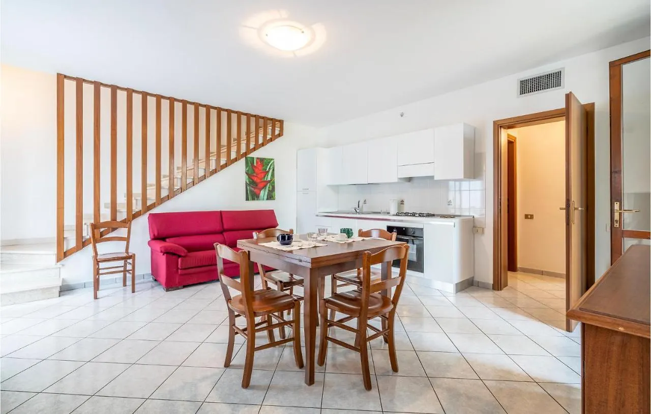 Hébergement de vacances Beautiful Home In Albarella Ro With Kitchen Albarella Island